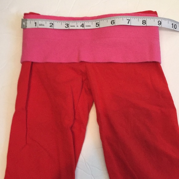 Baby red rollover sweatpants size 12-18 months - Picture 2 of 4